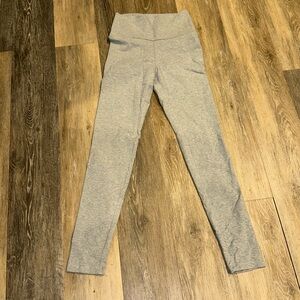 Gray Synergy XS yoga pants